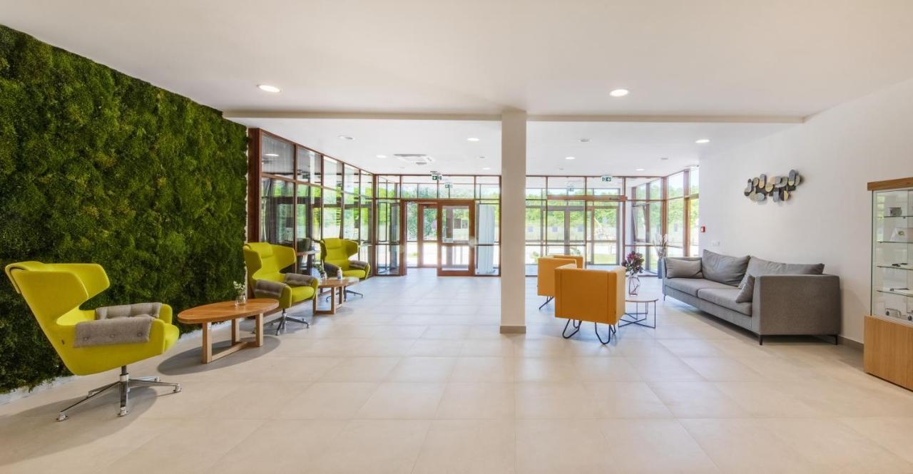 Otocki Virovi Hostel Otok  ภายนอก รูปภาพ