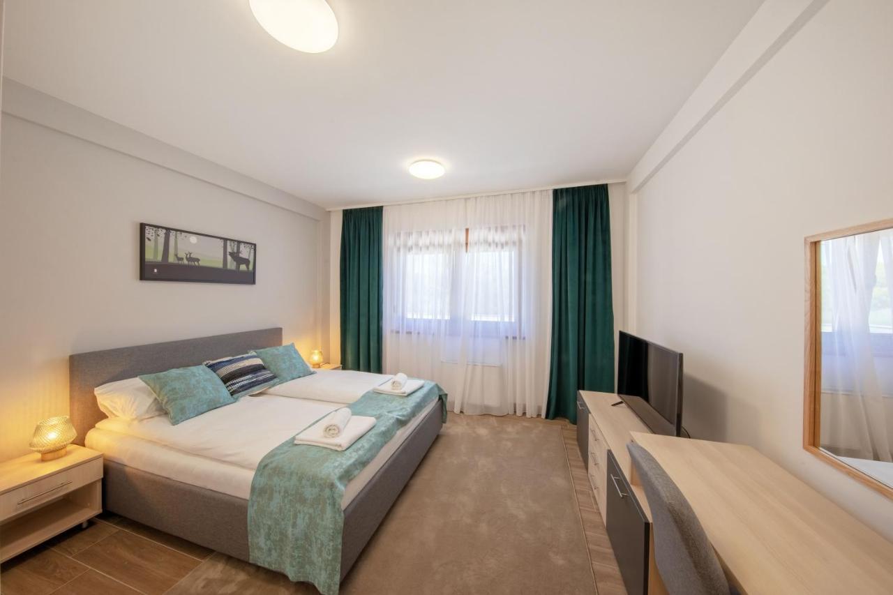 Otocki Virovi Hostel Otok  ภายนอก รูปภาพ